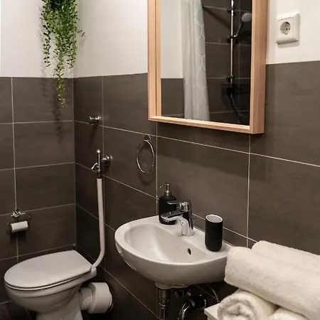 Lejlighed Businessapartment I Balkon I Messe I Parken I Schnelles Wlan