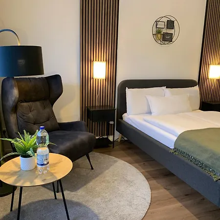 Businessapartment I Balkon I Messe I Parken I Schnelles Wlan אסן