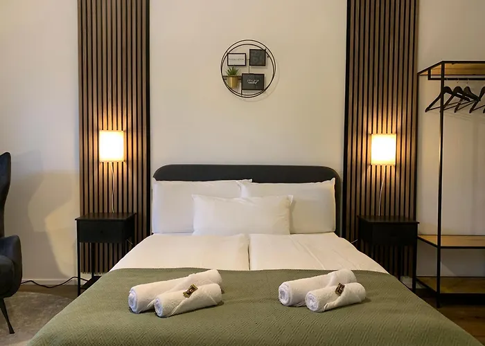 Businessapartment I Balkon I Messe I Parken I Schnelles Wlan אסן